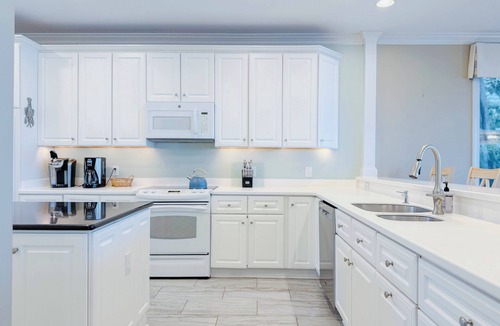 Wrightsville Beach House | The Channel House~Water Views~Dock + Boatslip~Walk to beach!