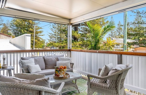 Yamba House | THE Elks - Pet Friendly Home in Town - Holiday Yamba
