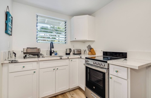 Pupukea House | The Gardenia TVU-1870 - Ke Iki Beach Bungalows