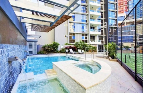 Brisbane Central Business District Apartment | The Gilded Gallery I Art-Inspired Luxe Retreat