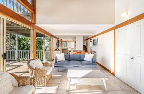 Angourie House | THE Hideaway IN Angourie - Hear the waves from Spookys Beach - Holiday Yamba