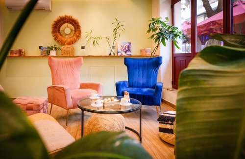 Thessaloniki City Centre Hotel | The Maroon Bottle Hotel