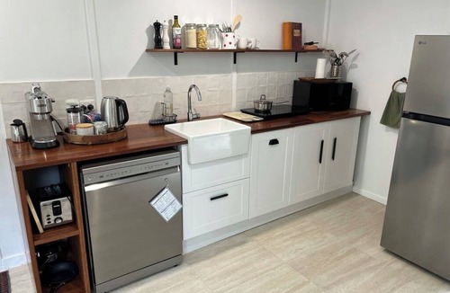 Ashby Cottage | The Orchard Shack - A Peaceful Retreat to Unwind & Recharge