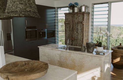 Teven Villa | TIDES - BYRON HINTERLAND 8 BEDROOM VILLA MAGIC VIEWS