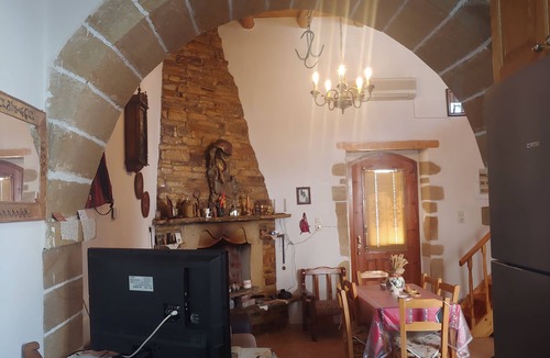 Provarma Villa | Traditional Luxury Villa in Fres