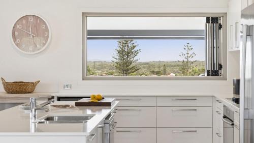Yamba House | Tusk - Beachside Entertainer