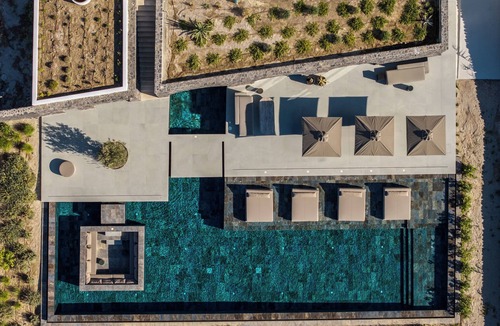 Oia Villa | Ulta Luxury villa at Oia with massive pool area and extra large interiors