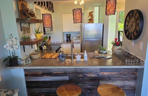 Makaha Condo | Unique, Top of the Line Ocean View in Makaha