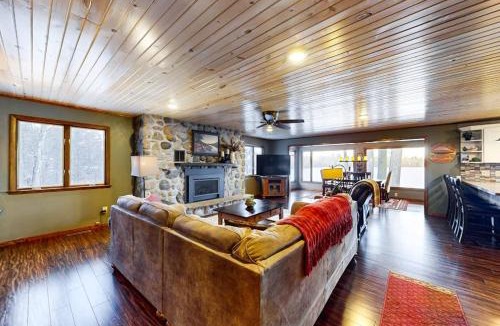 Boulder Junction House | Upper Gresham Lakehouse