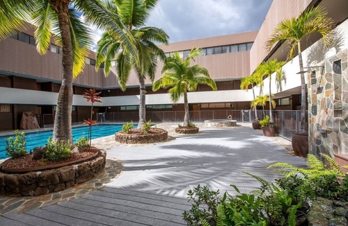 Downtown Honolulu Apartment | Urban Oasis in Honolulu: Comfort & Parking