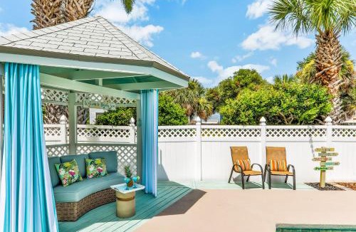 Atlantic Shores House | Beach house & backyard oasis with private pool - short walk to beach