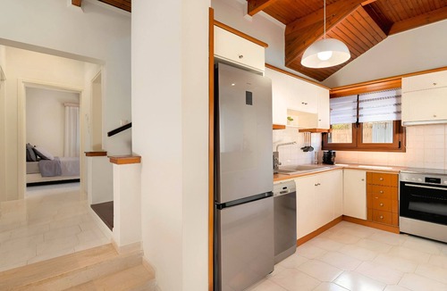 Kavros House | "Vegghera Villa" mit Bergblick by Interhome