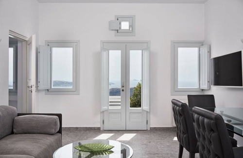 Firostefani Villa | Villa ∙ 2 bedrooms ∙ 4 guests