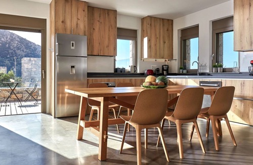 Vrachasi House | Villa Adagio mit Privatpool in Vrachasi, Kreta by Interhome