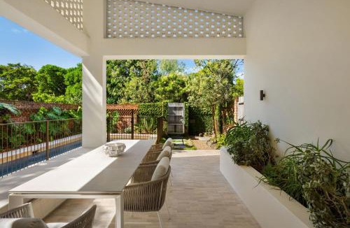 Suffolk Park House | Villa Alcorn