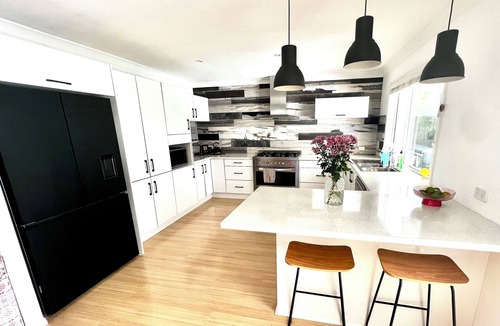 Tweed Heads House | Villa Bonita 3 mins to Kirra and Coolangatta 8 guests Lots of entertainment