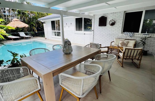 Tweed Heads House | Villa Bonita 3 mins to Kirra and Coolangatta 8 guests Lots of entertainment