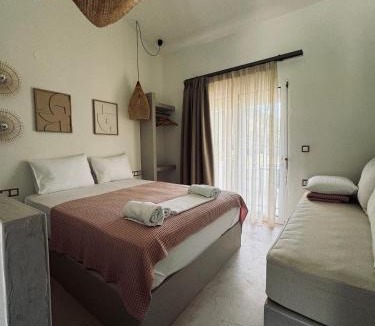 Megalos Prinos Apartment | Villa Emilia Suites