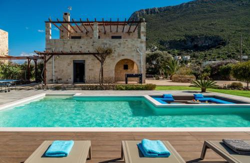 Kokkinon Khorion Villa | Villa Gloria Seaview - Luxury & Family
