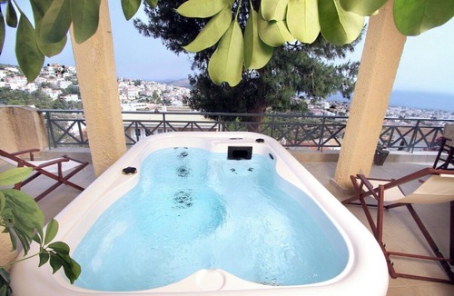 Voula Ski Chalet | Voula Sea View Home with Jacuzzi | Newly Refreshed 2026