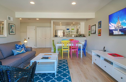 Hermosa Village Condo | Walk to Disneyland Family-Friendly Condo Pool Access