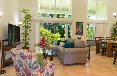 Princeville Condo | *Walk to the Beach and Westin!* | Sleeps 6