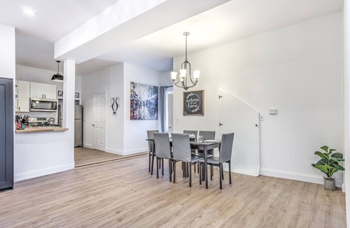 Central West End Apartment | Walkable Studio in Central West End | Near Barnes Jewish | St. Louis MO