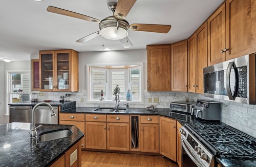 South Bethany Harbor House | Waterfront 5 bedroom vacation retreat in South Bethany