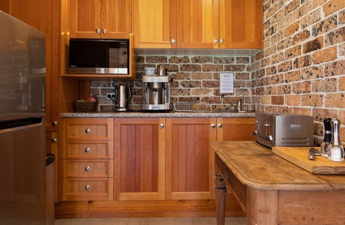 North Nowra Apartment | Waymount Farm Luxury Escape for families, couples and pets.