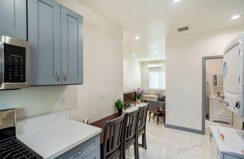 Southwest Anaheim House | Welcoming 2-bedroom Brand New Unit B with AC in Anaheim, 5 Mins to Disneyland
