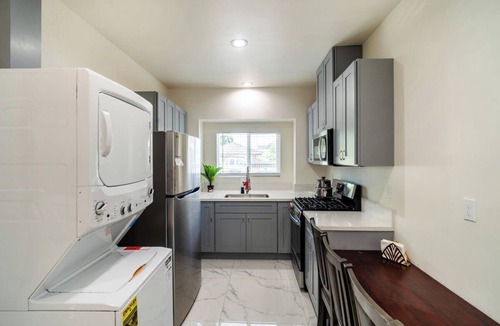 Southwest Anaheim House | Welcoming 2-bedroom Brand New Unit B with AC in Anaheim, 5 Mins to Disneyland