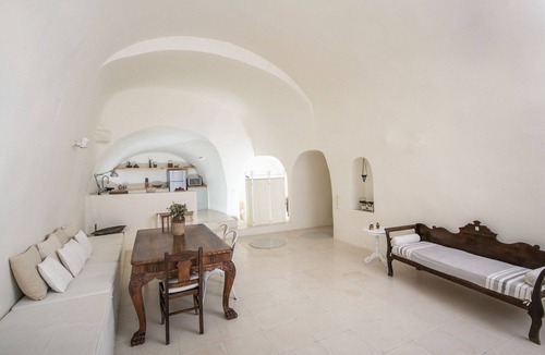 Finikia Villa | Winery House where dreams live. Villa with private pool and stunning garden