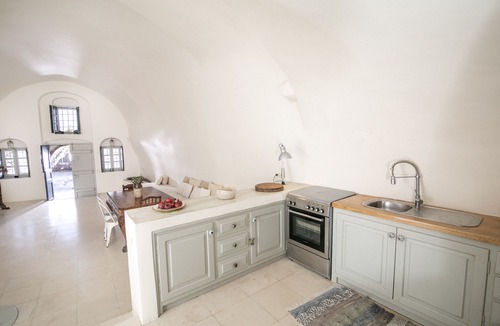 Finikia Villa | Winery House where dreams live. Villa with private pool and stunning garden