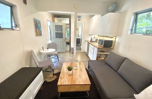 Diamond Crestview Apartment | Woods Cove Studio