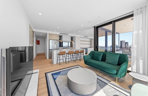 Mermaid Beach Apartment | Yves Mermaid Beach Apartments by CLLIX