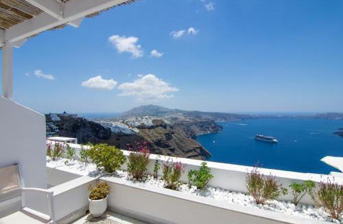 Imerovigli Hotel | Zenith Blue Traditional Houses