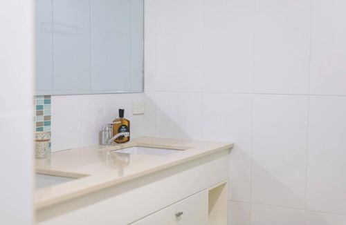 Yamba Apartment | Zinc One - Oceanstays - ocean views