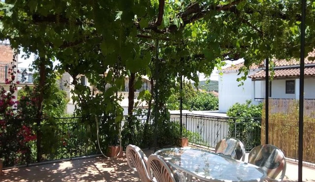 Ευχάριστο σπίτι με ωραίο κήπο
