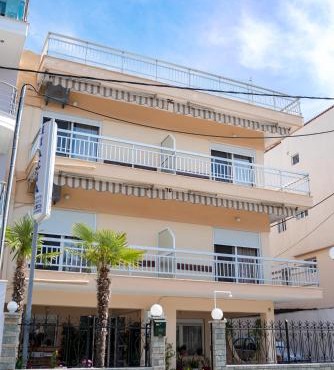 Μpasias Apartments