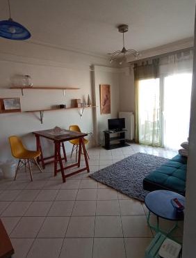 Φωτεινό κοντά στον σταθμό ΚΤΕΛ Θεσσαλονίκης