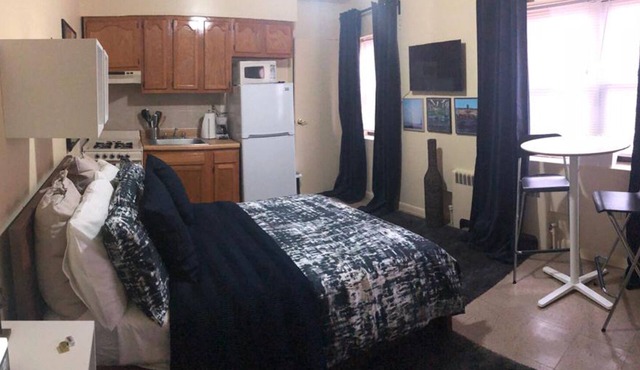 1721 5H · Private Modern Studio/parking avail. - 20min NYC
