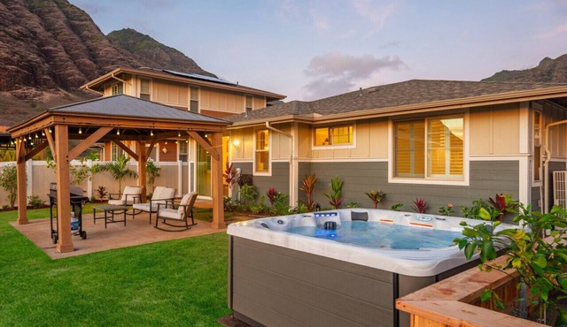 3 Bdrm, Near Beach, Sngl LVL, Pool/Spa, Gym, BBQ