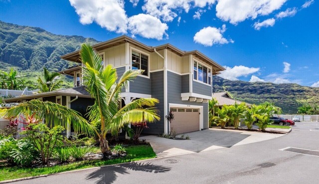 4BR, Near Beach, Pool/Spa, Gym, Free Parking, BBQ