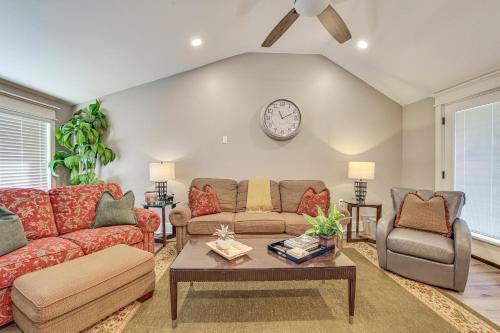 5 Mi to Dtwn Chattanooga: Modern Family Getaway