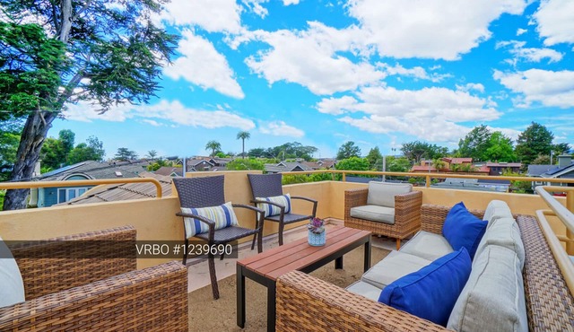 5 Minute Shortcut to the Beach with This Resort-like Pleasure Point House