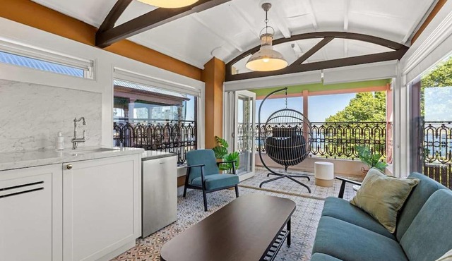 6-Bed Home with Alfresco Dining and Harbour Views