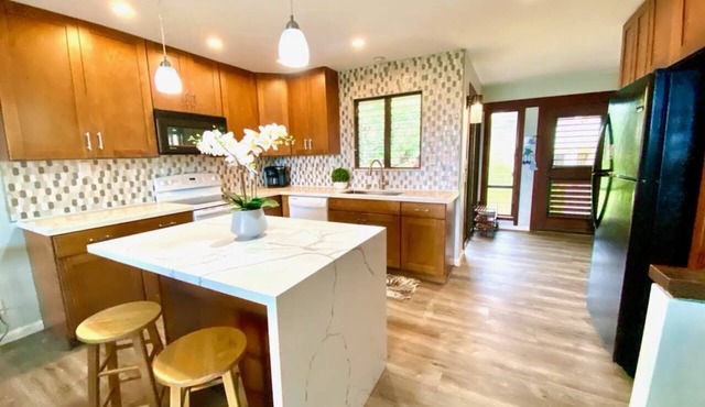 A/C Luxury Poipu Beach Condo 506
