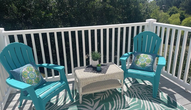 A Sunrise Villa: Cozy 3BR condo retreat in Southport, NC!