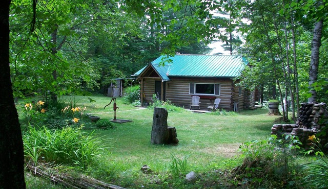 Adirondack Lakeside Log Cabin With Mountain Views