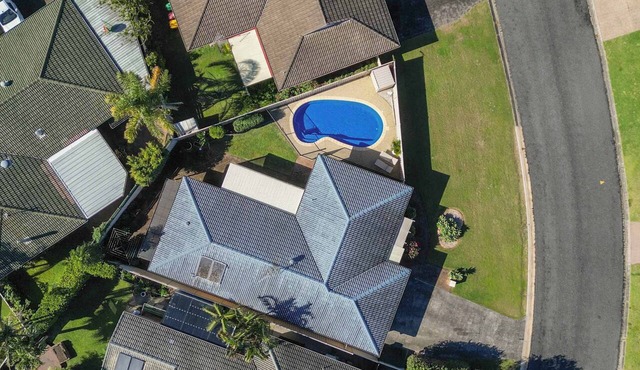 Admiral's Haven- Oceanstays- Pet Friendly with a Pool